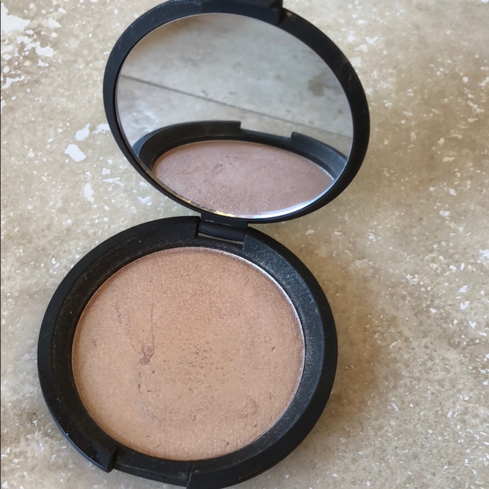 Becca shimmering skin perfector press Opal